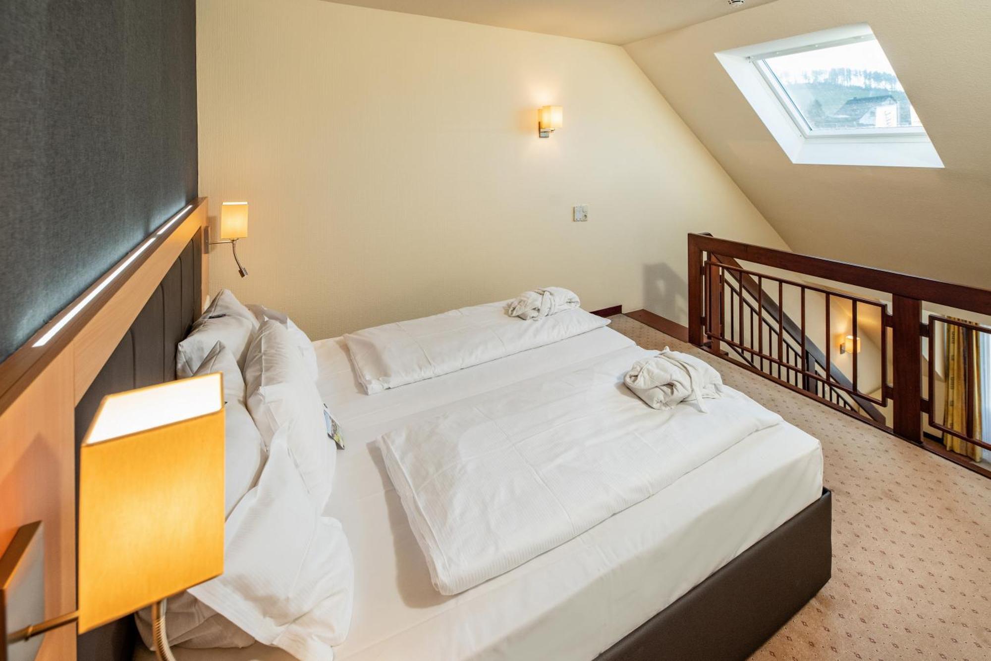 Goebel'S Seehotel Diemelsee Kültér fotó